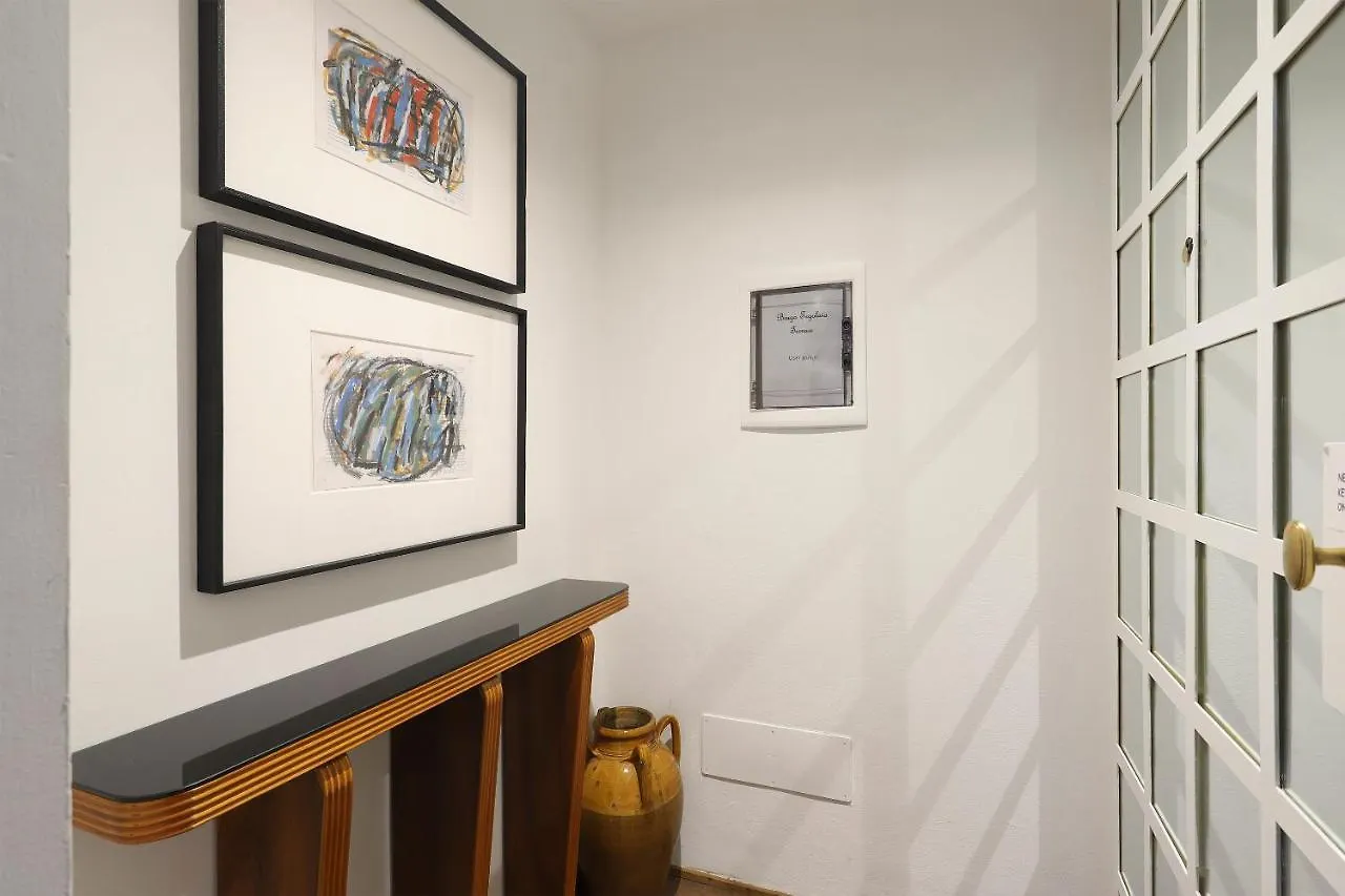 Borgo Tegolaio Terrace Apartment Florence Italy