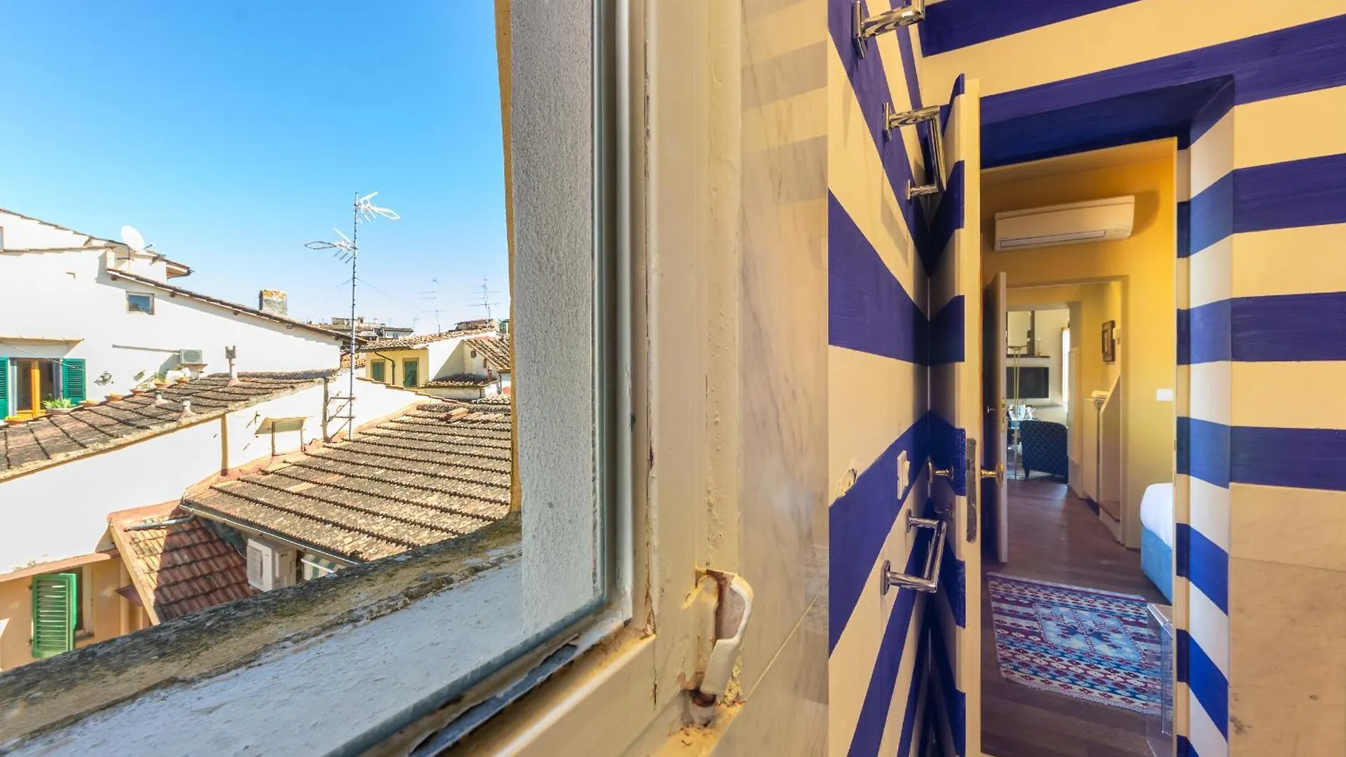 Borgo Tegolaio Terrace Apartment Florence