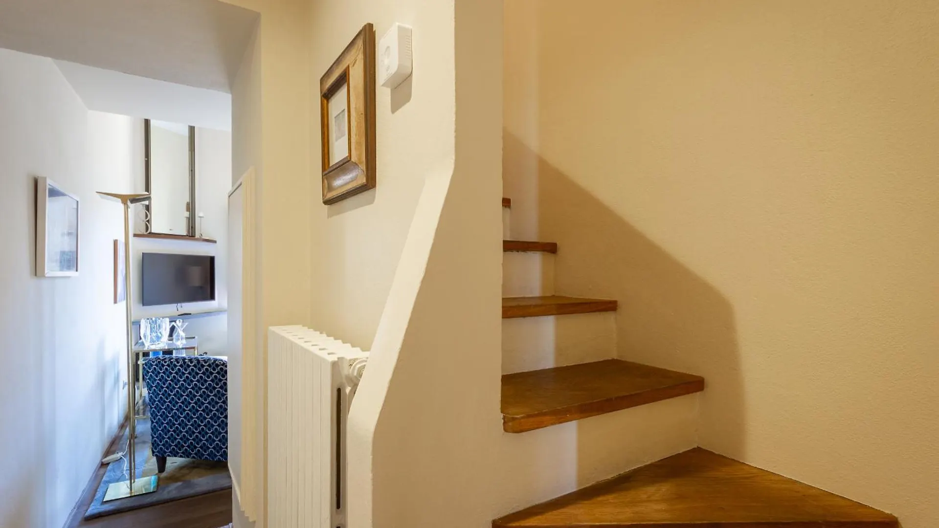Borgo Tegolaio Terrace Apartment Florence