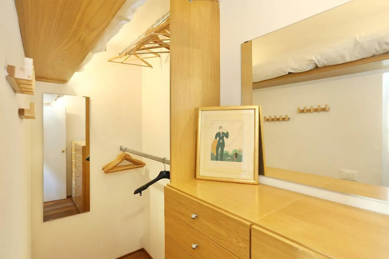 Borgo Tegolaio Terrace Apartment Florence