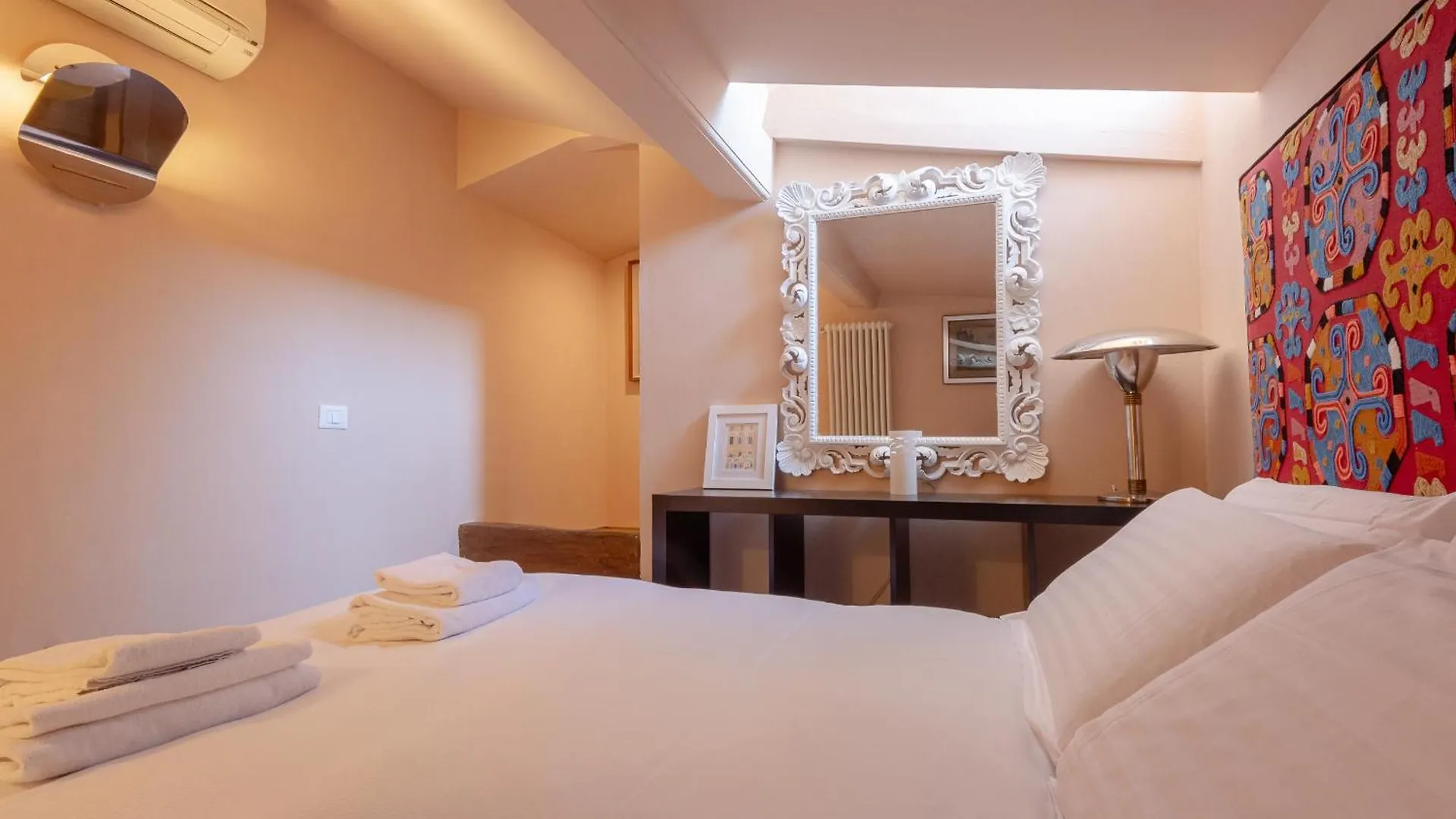 Borgo Tegolaio Terrace Apartment Florence Italy