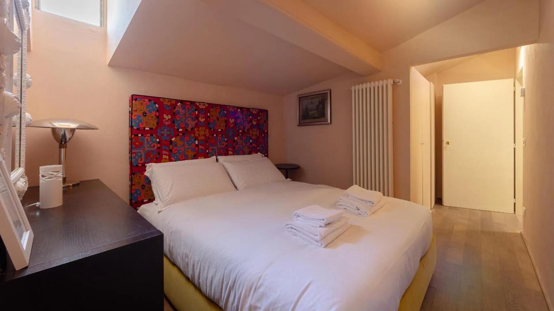 Borgo Tegolaio Terrace Apartment Florence